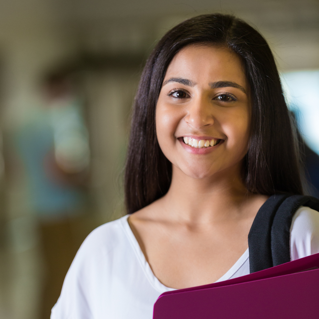 A short 6-minute walk to SRI College